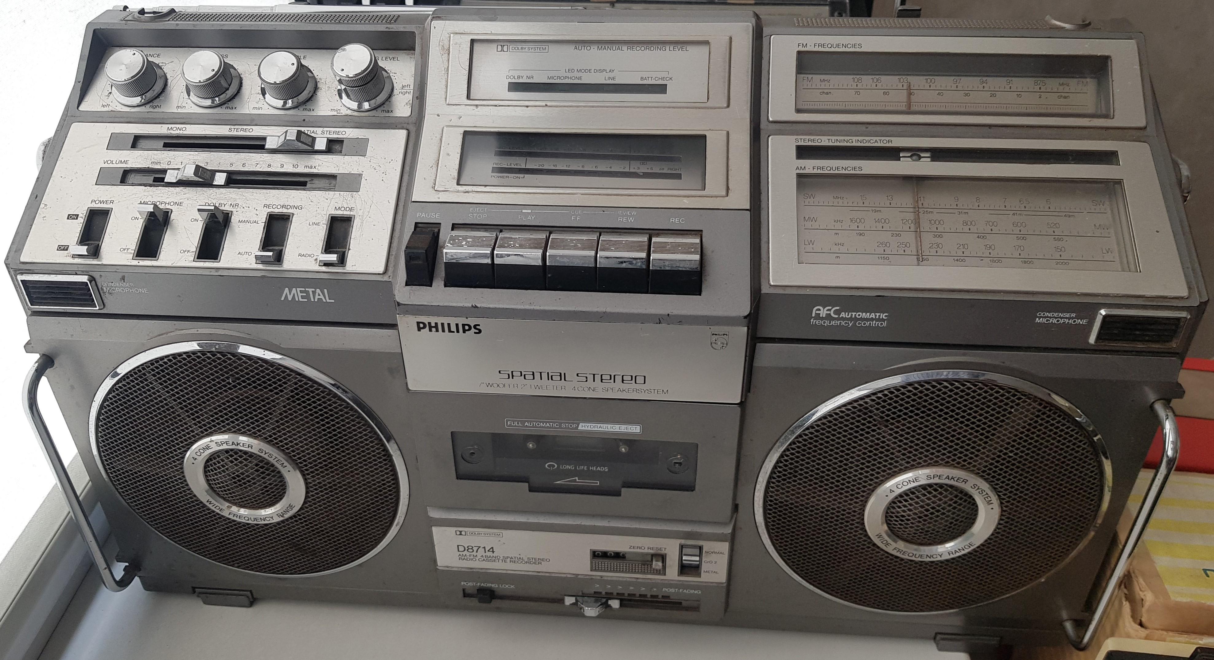 Philips D8714