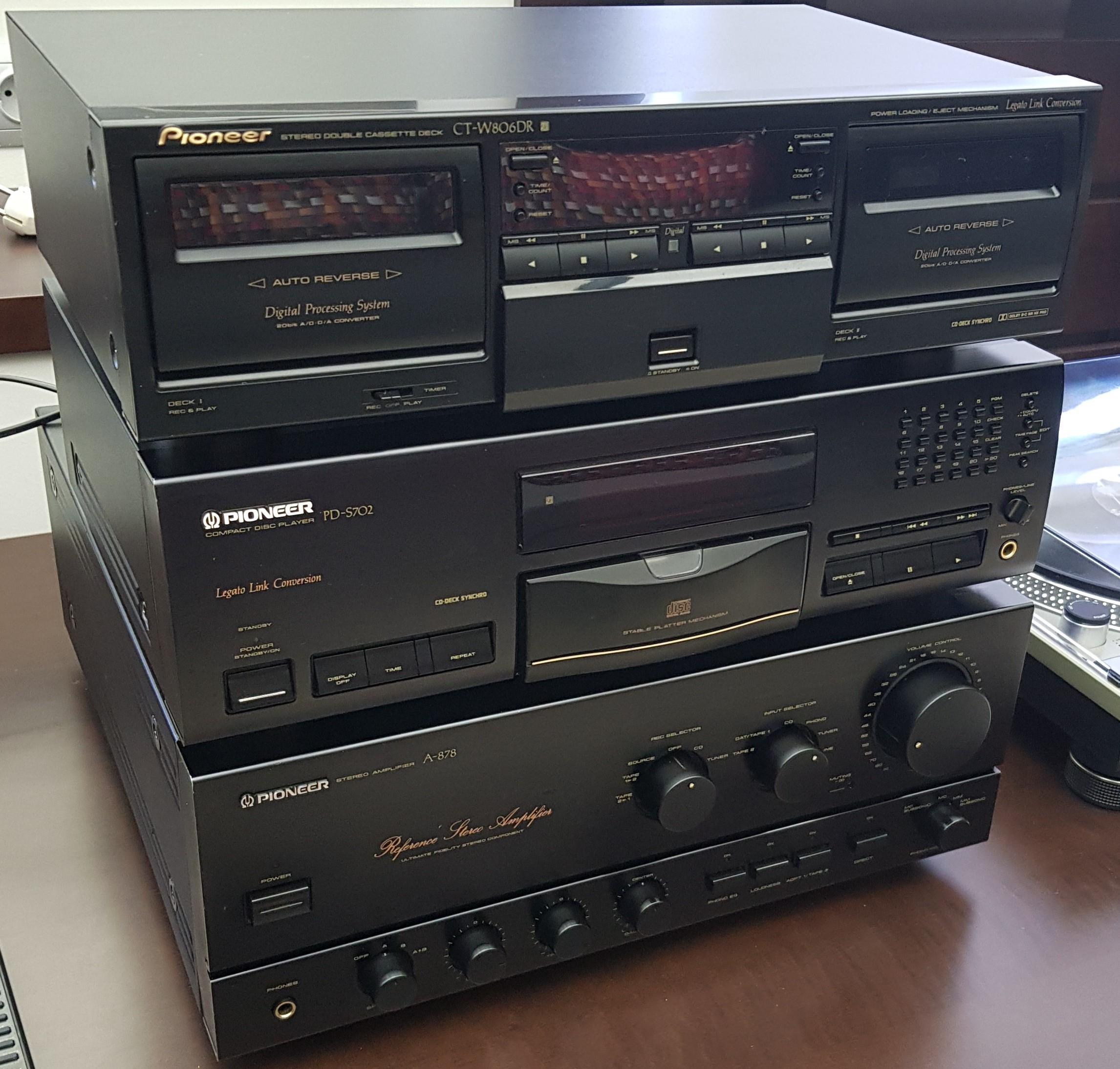 Pioneer A878