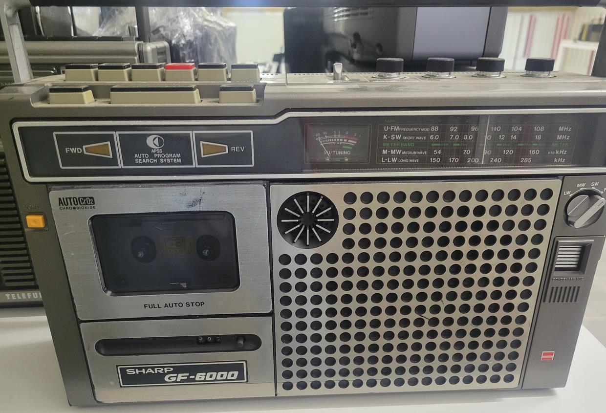 Sharp GF-6000E