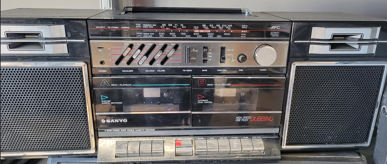 Sanyo M-W211LO
