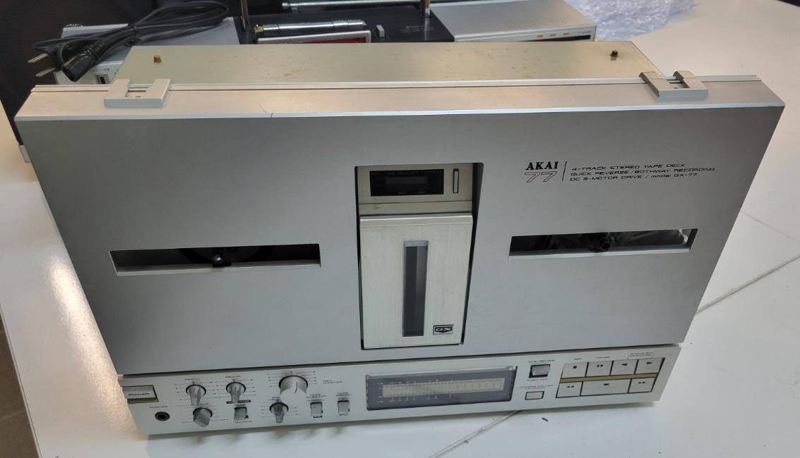Akai GX-77