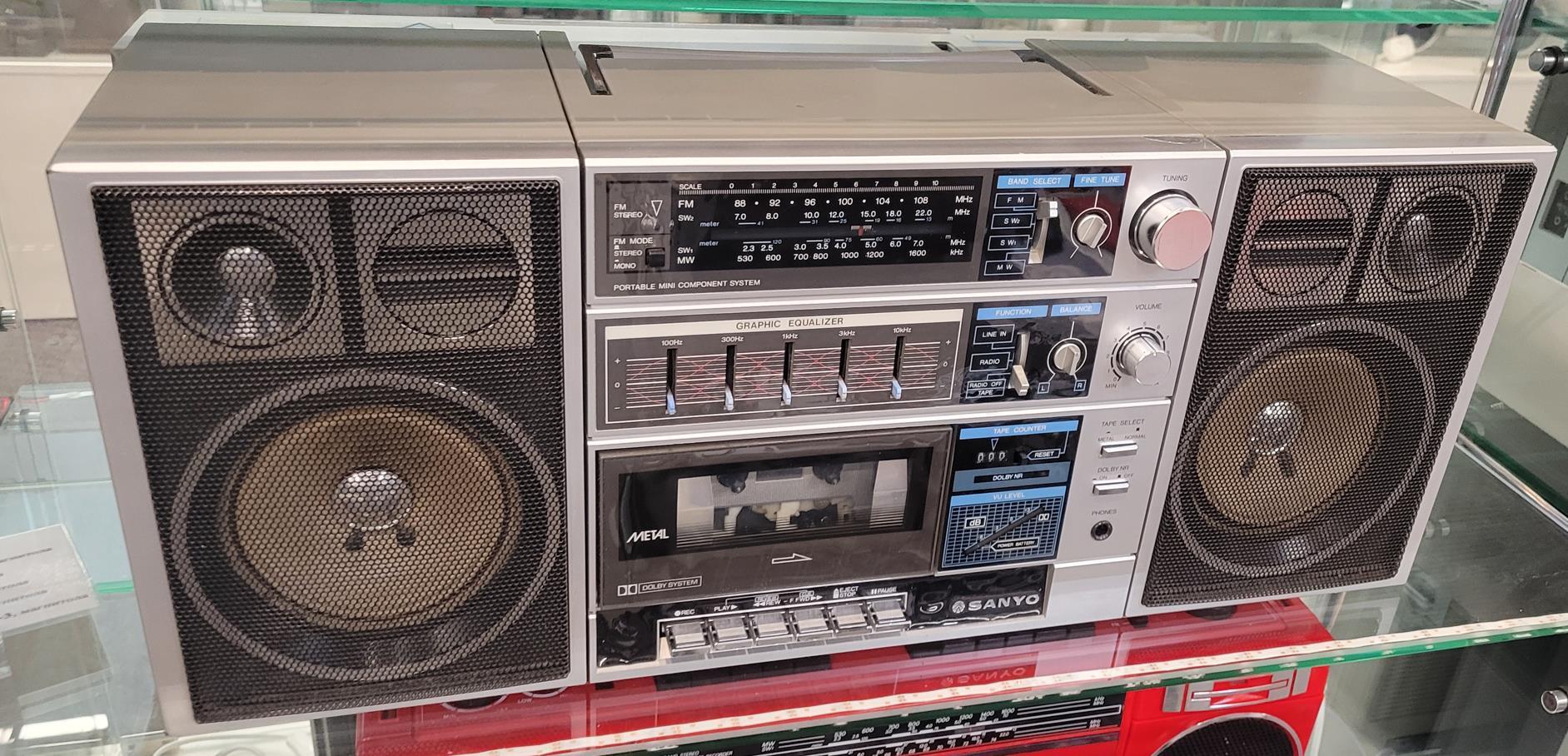 Sanyo C30
