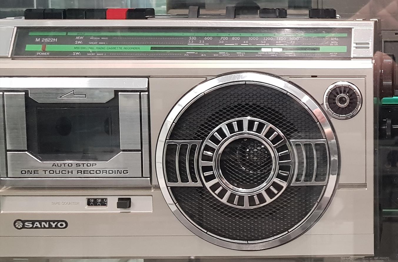 Sanyo M2822H