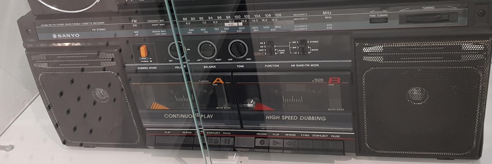 Sanyo MW-166L