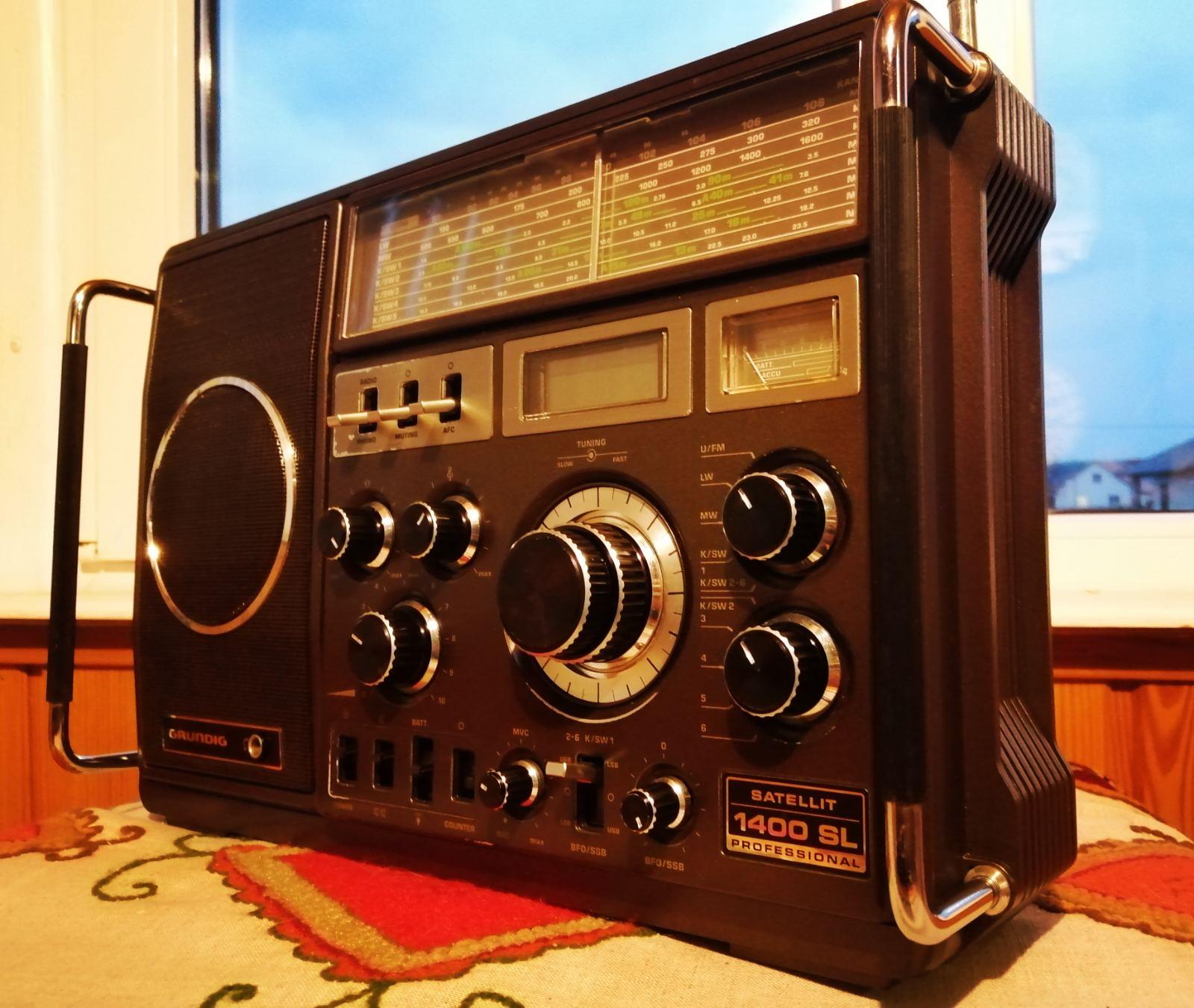 Grundig Satellit-1400