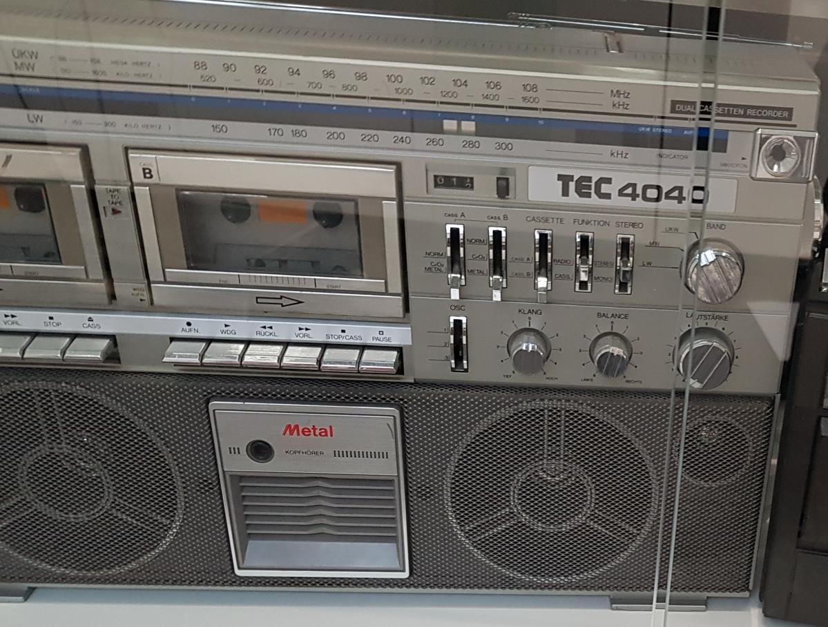 TEC-4040