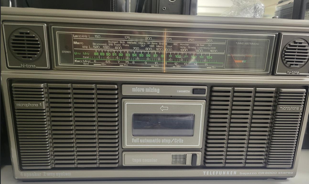 Telefunken Bajazzo CR8000
