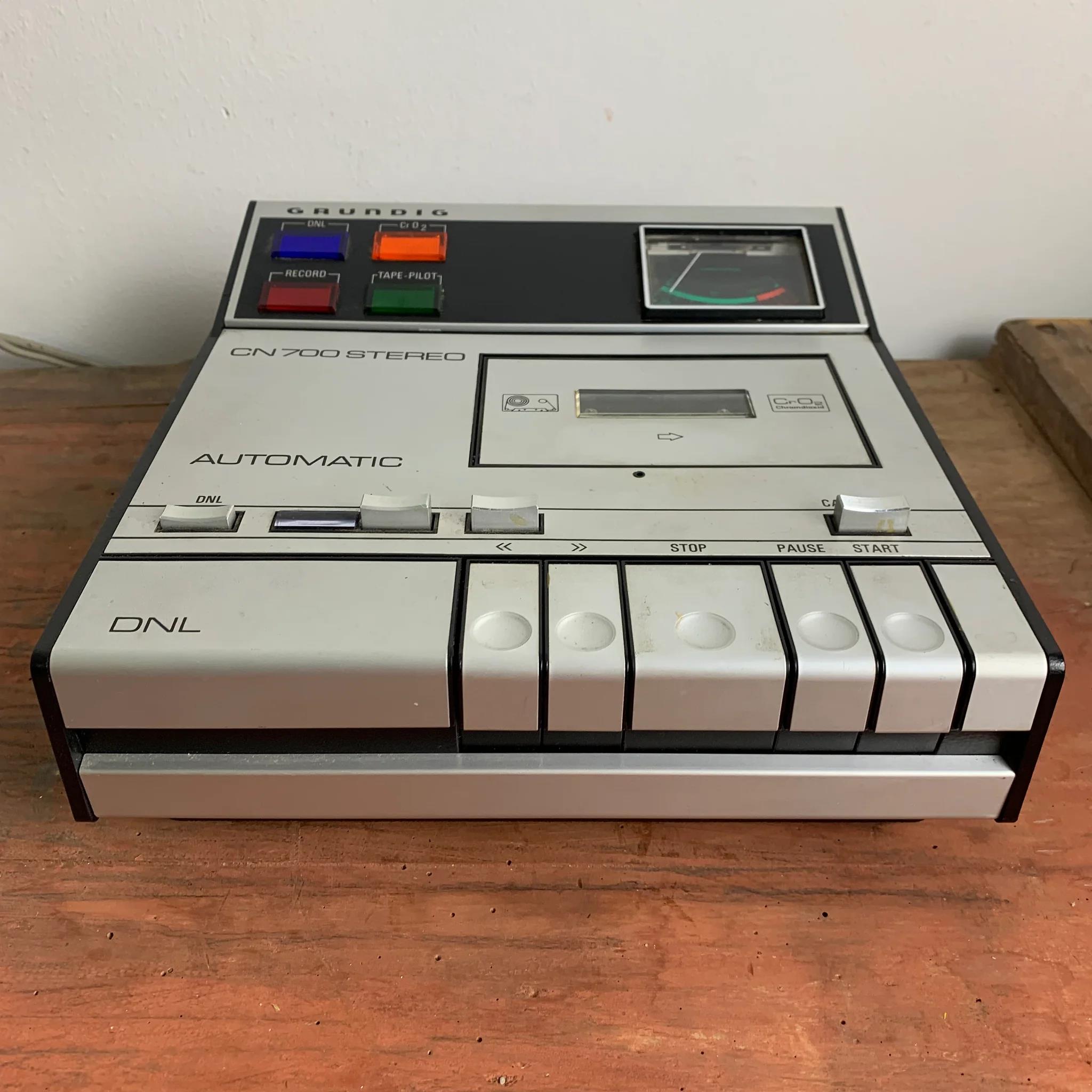 Grundig Automatic CN-700