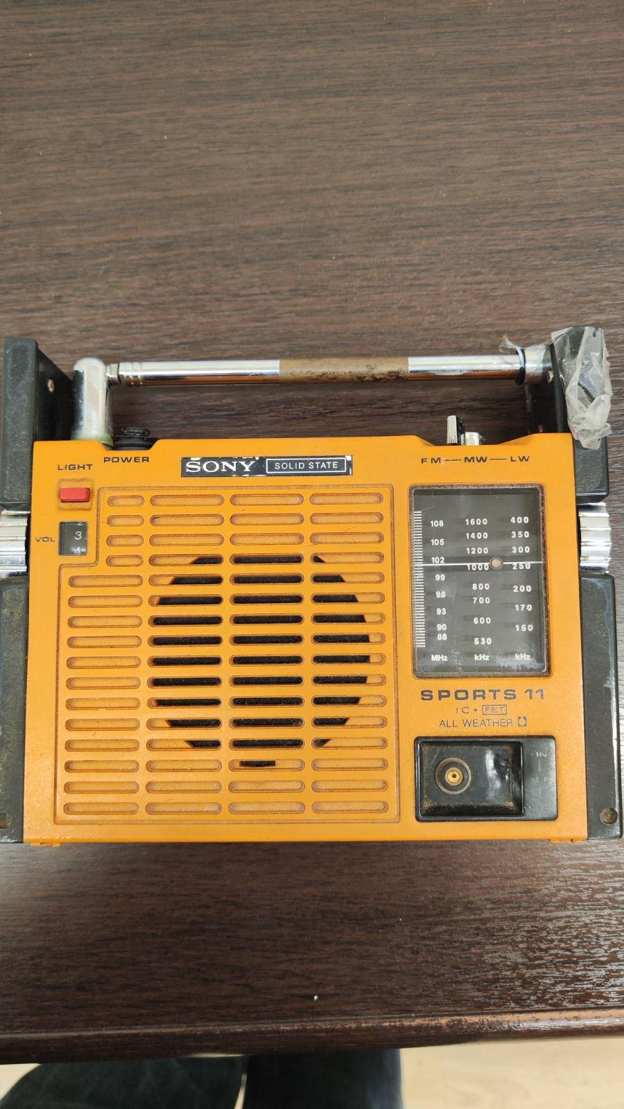 Sony ICF-111L