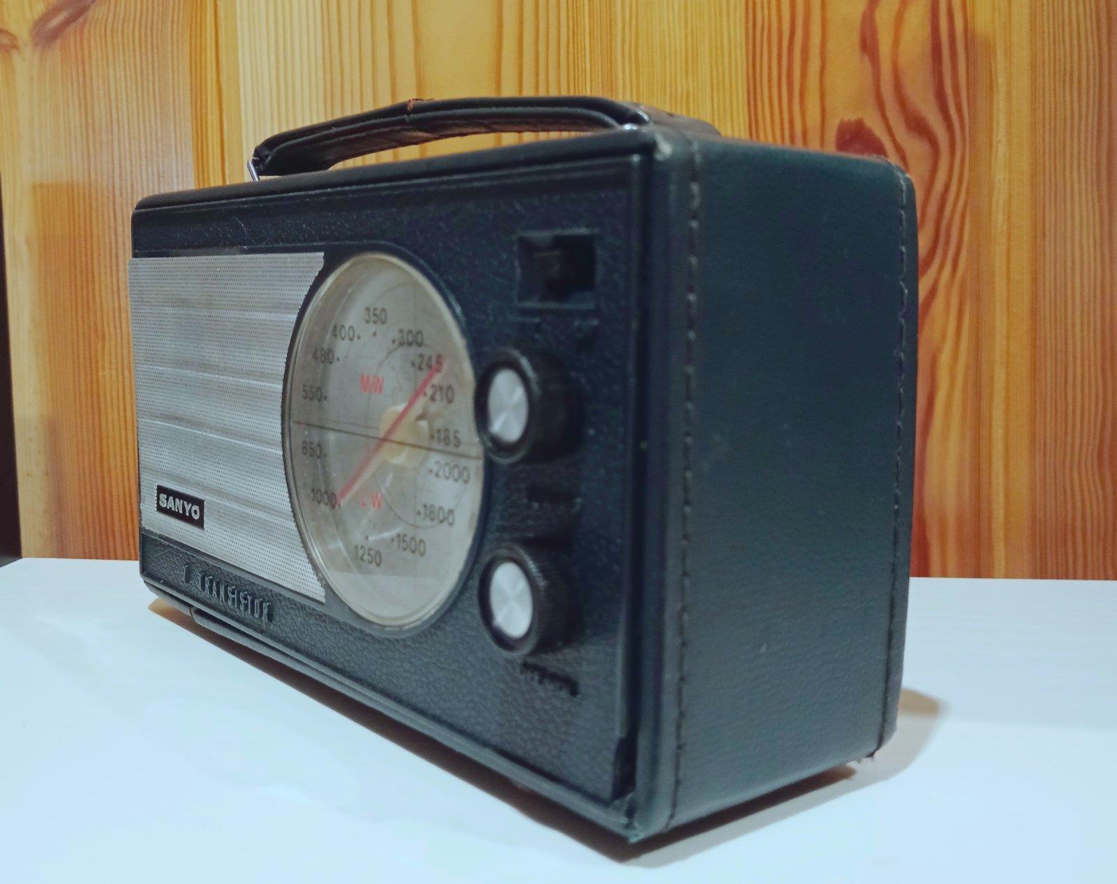 Sanyo 7L-706N