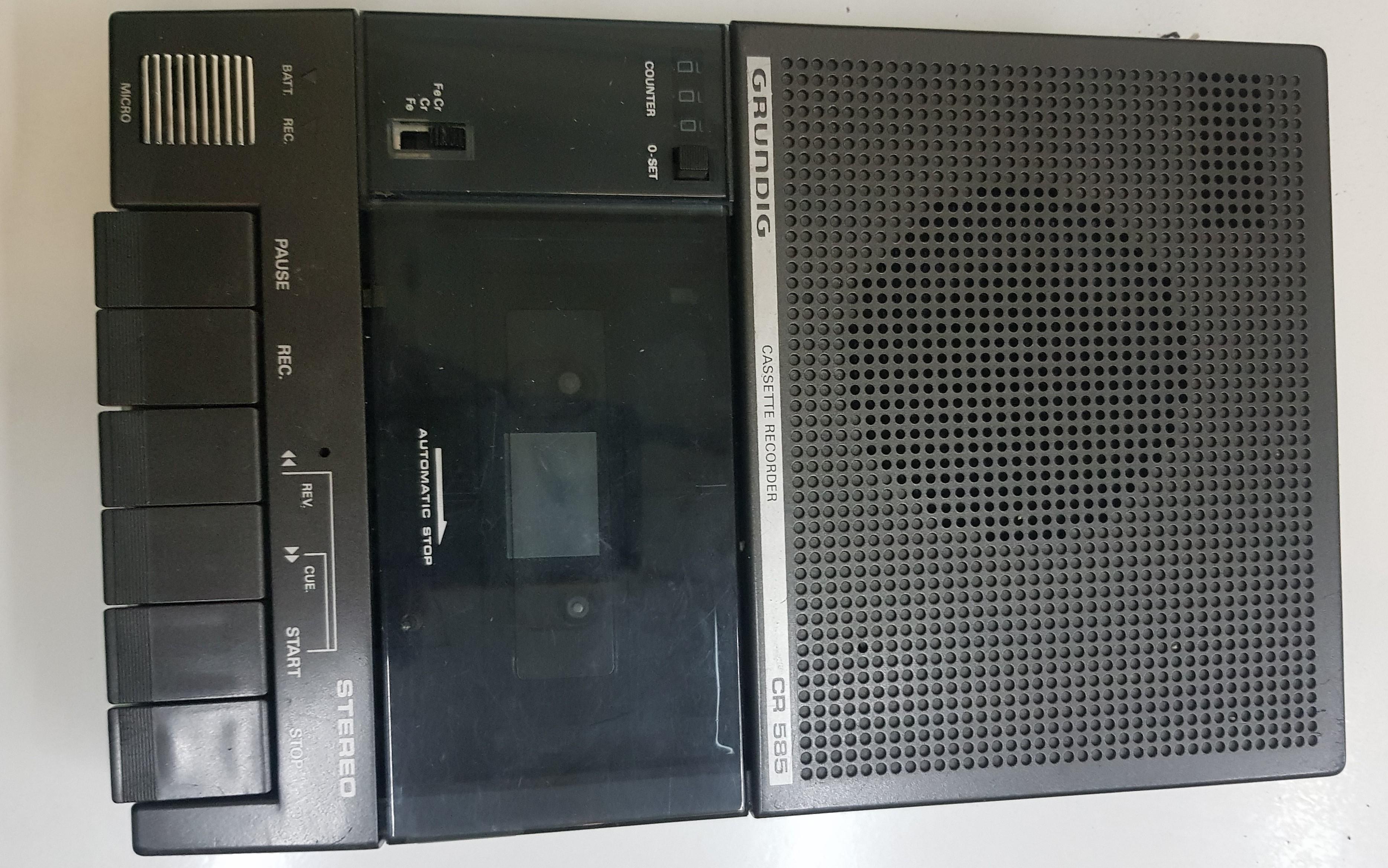 Grundig CR-585