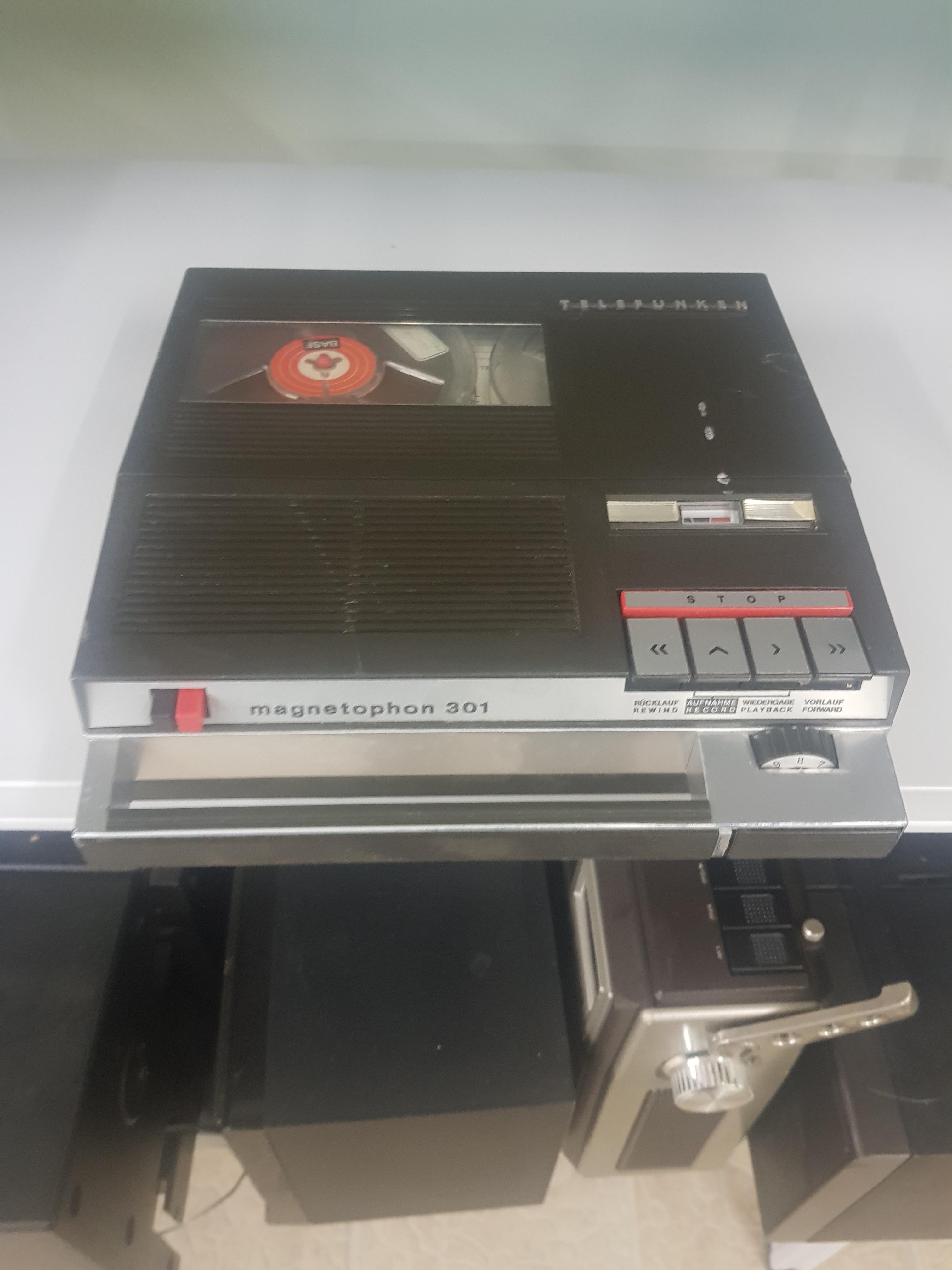 Telefunken magnetophon 301