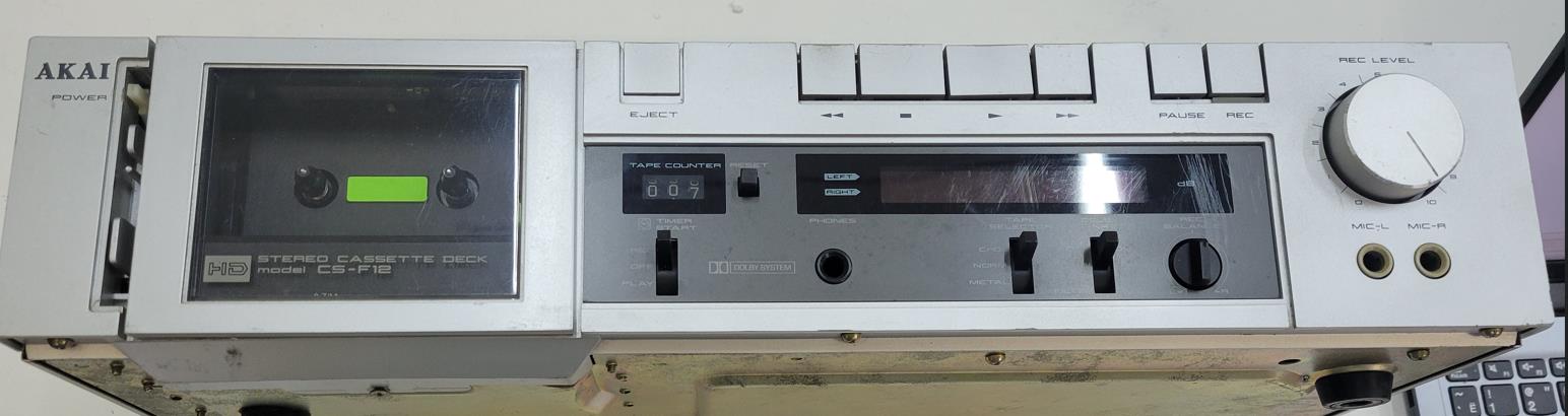 Akai CS-F12
