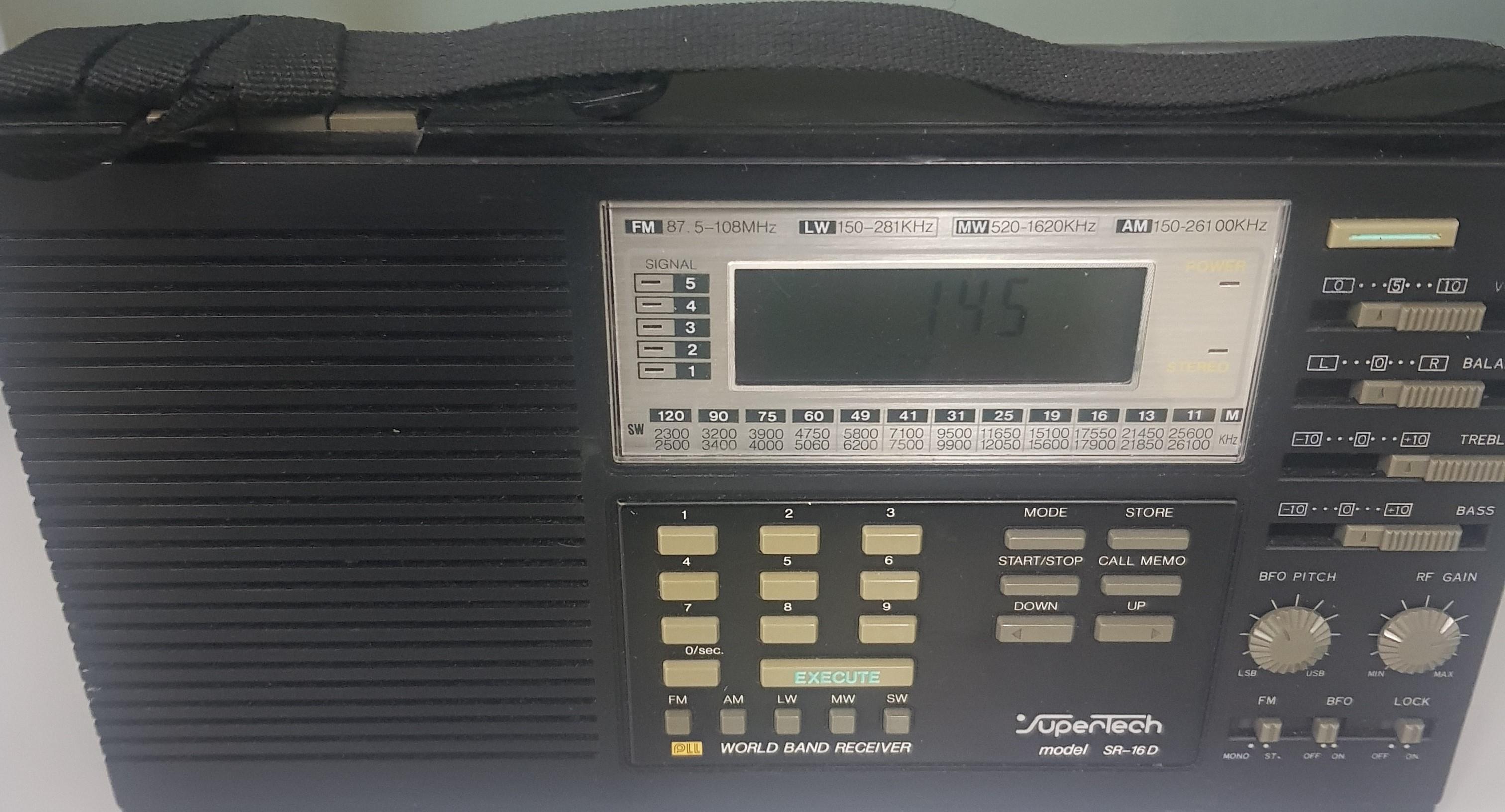 PLL World Band Receiver SR-16D