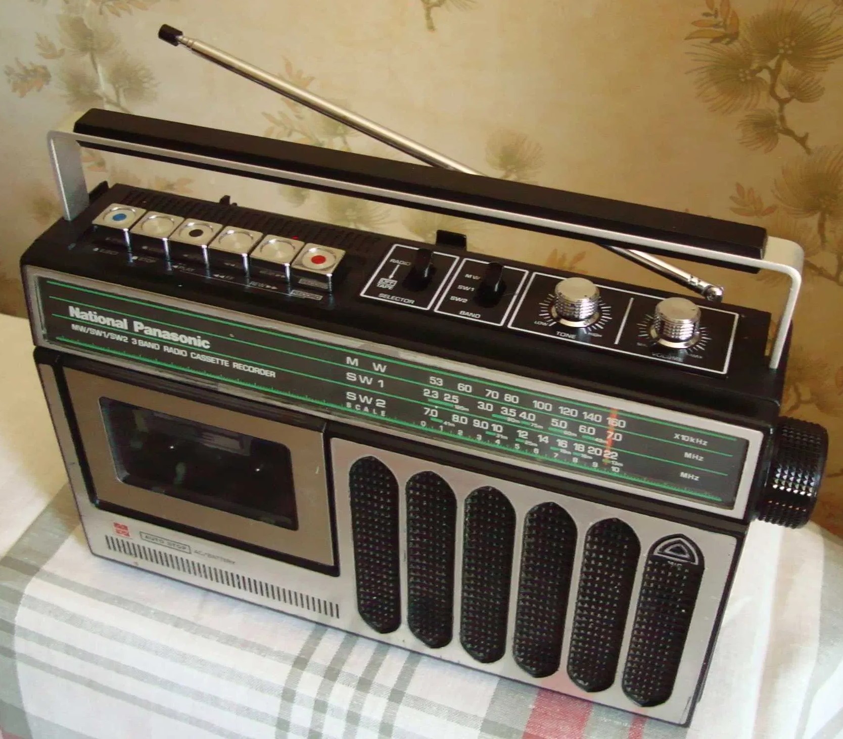 National Panasonic RQ-519DS