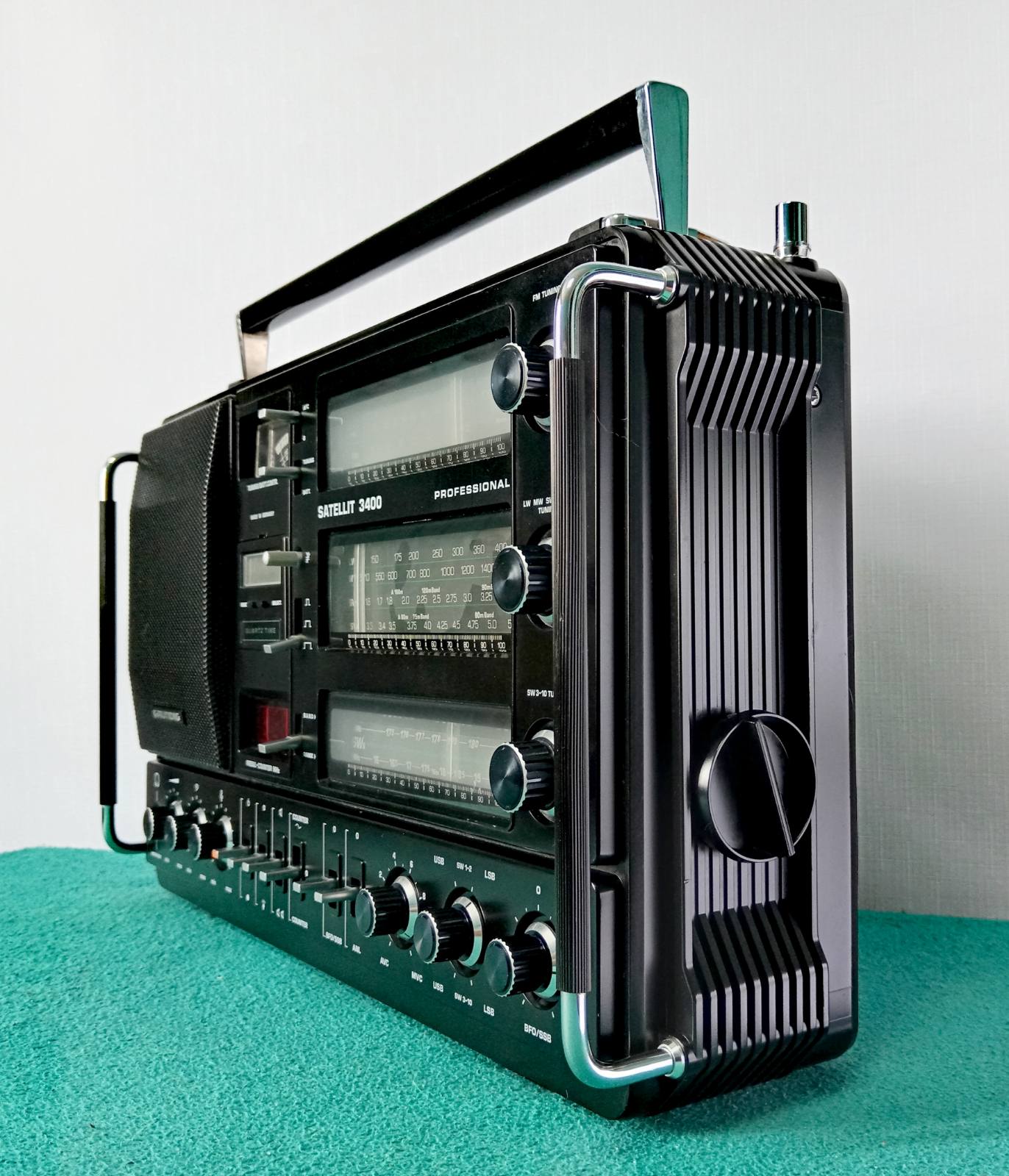 Grundig Satellit 3400 Professional