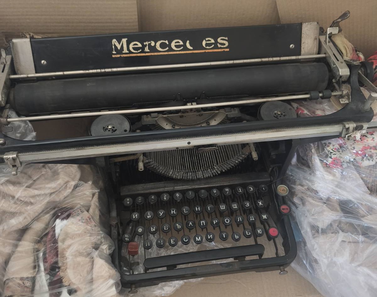 Mercedes