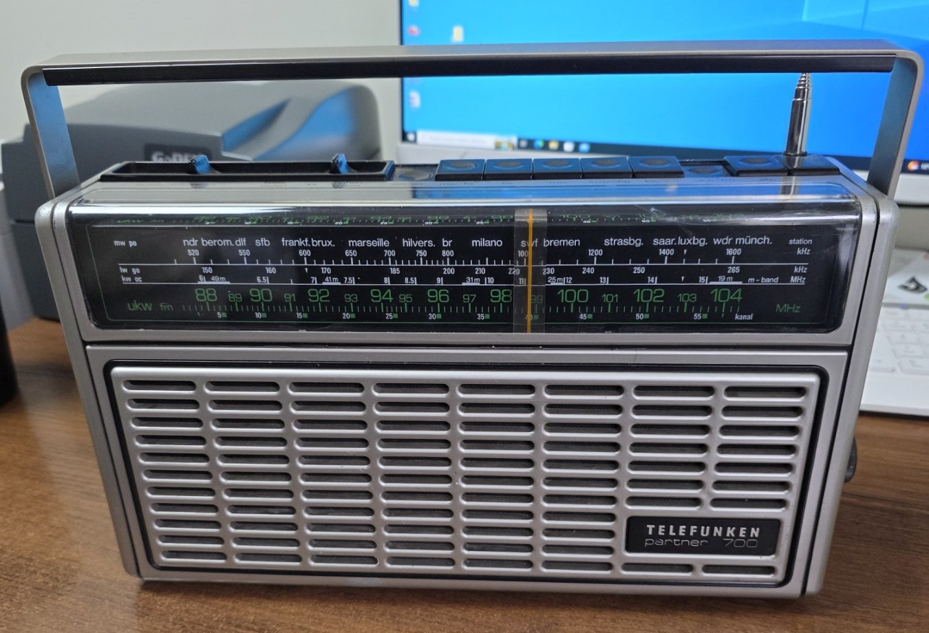 Telefunken Partner 700