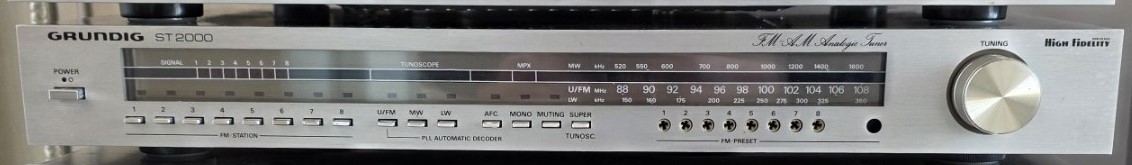 Grundig ST-2000
